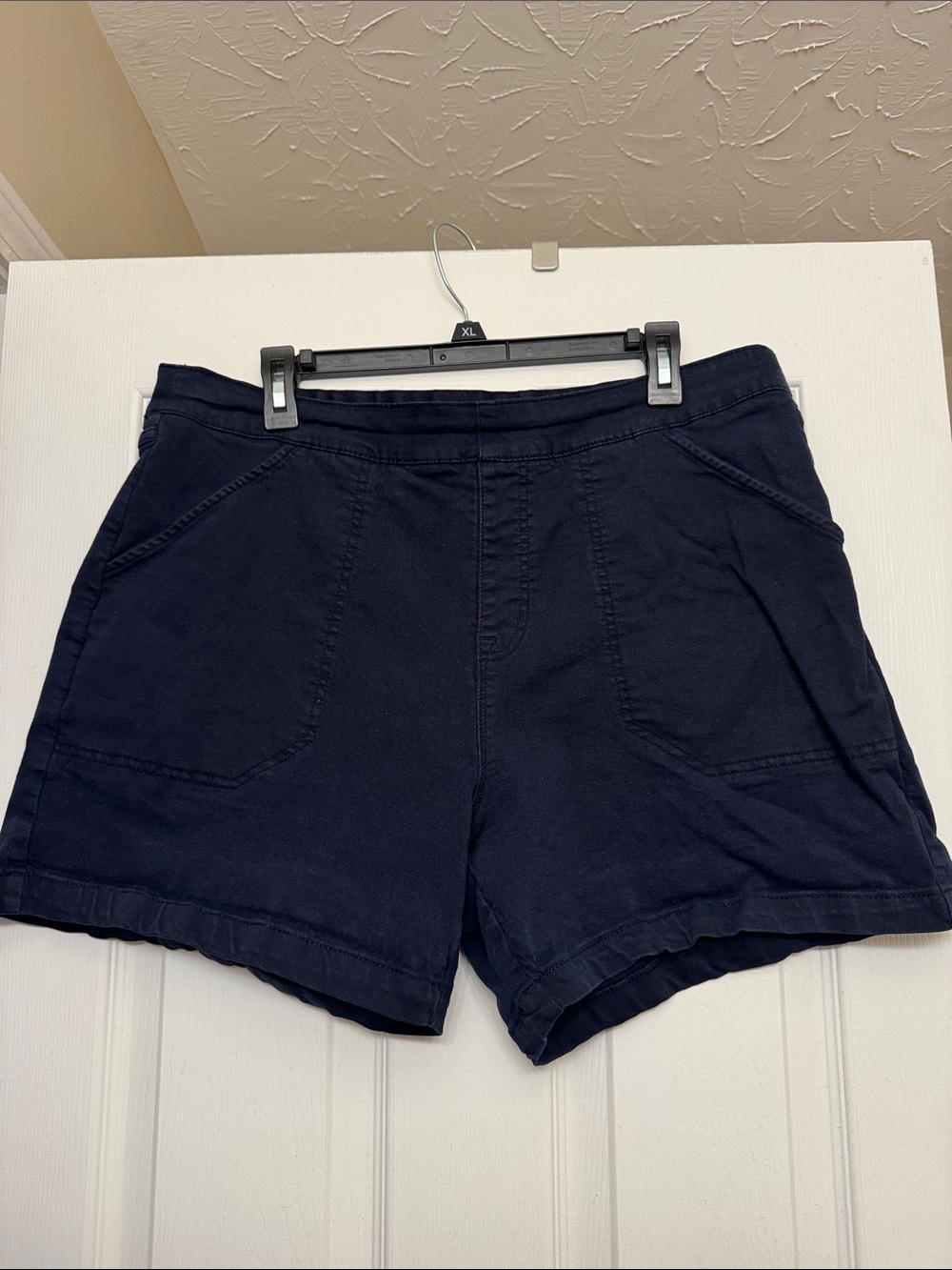 Women’s Nautica Jeans 
Navy Casual Pull-On Shorts